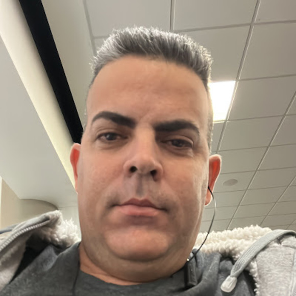 Meet your Posher, Jorge - Picture 1 of 1